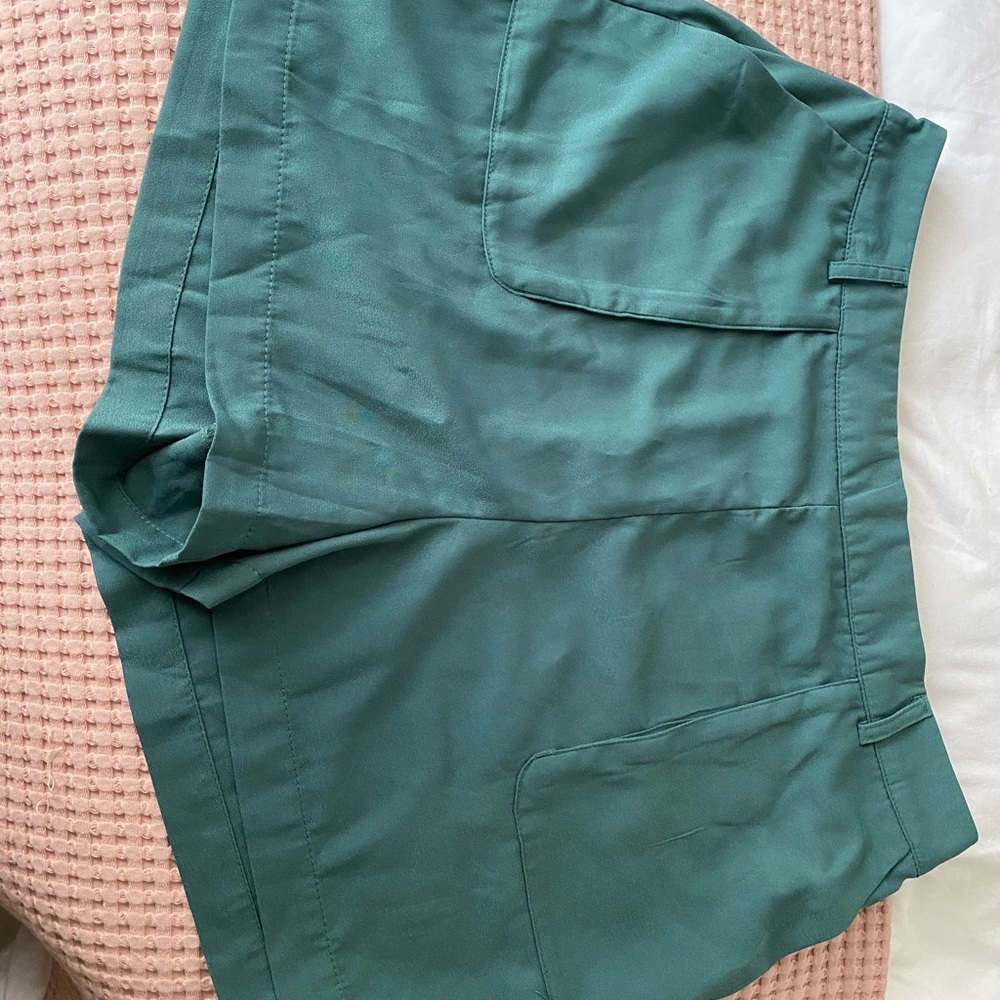 Flat front flowy shorts